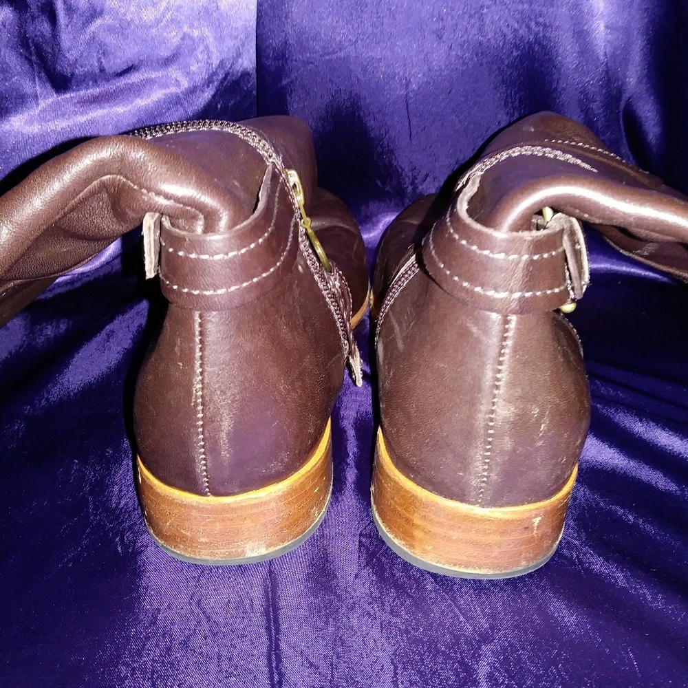 Ugg boots - Picture 2 of 4